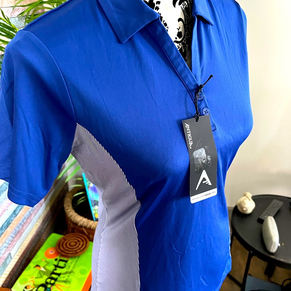 Antigua Golf Shirt WITH WICK AWAY. Women’s Size Small